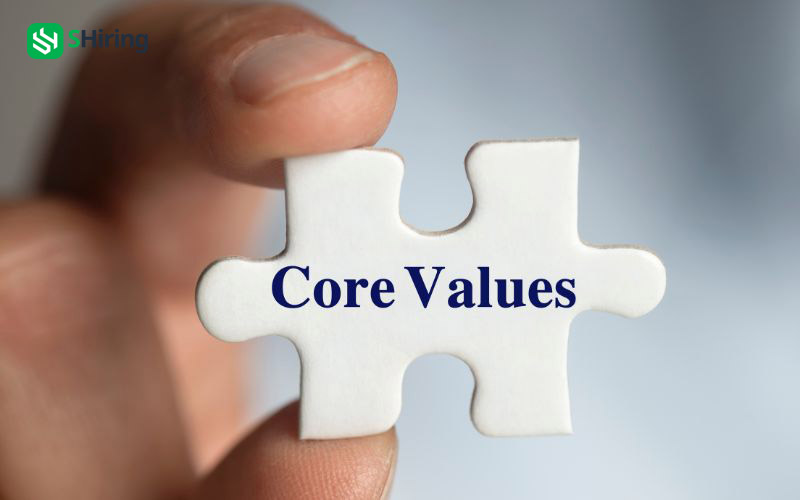 Bạn cần tiến hành xác định các giá trị cốt lõi, sứ mệnh, điểm mạnh và đặc trưng của công ty
